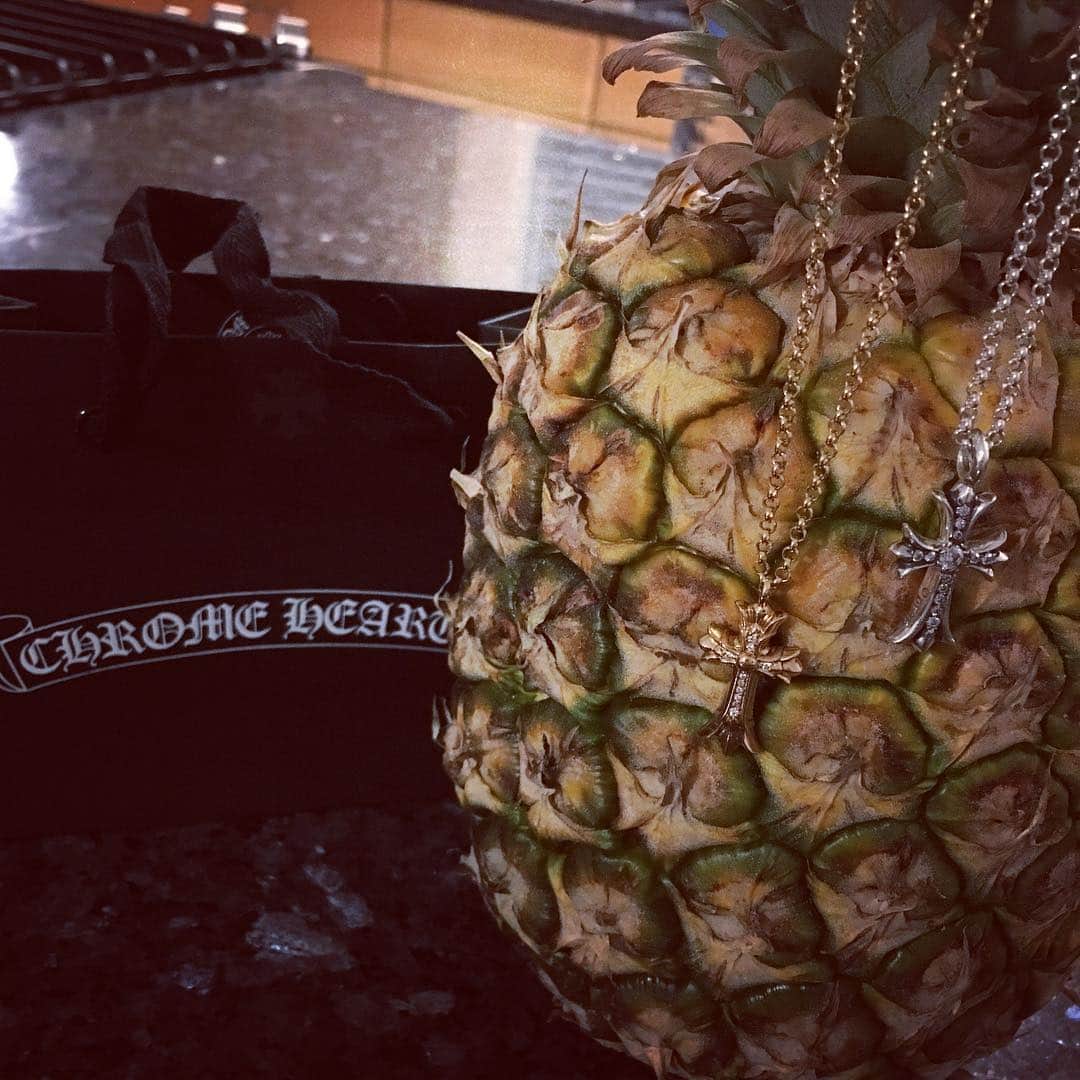 加織のインスタグラム：「🍍✨✨」