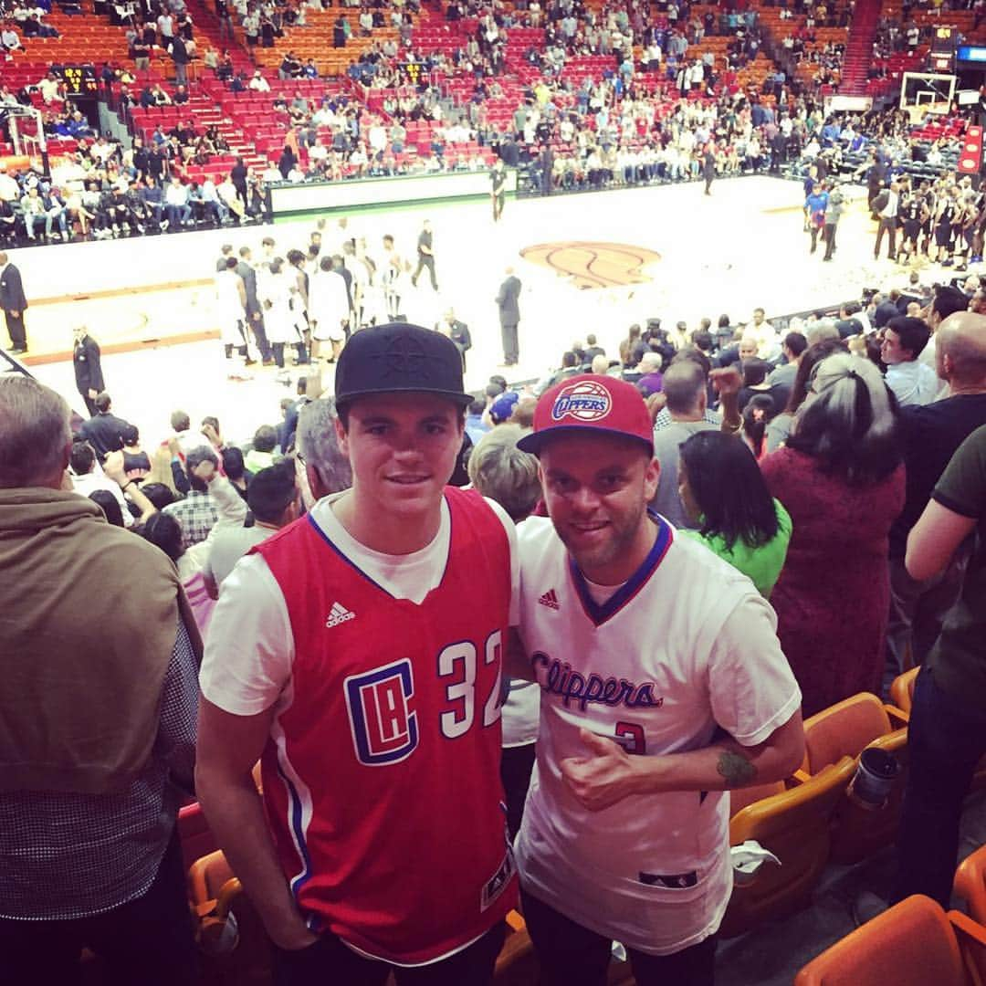 モーリス・ハーシュのインスタグラム：「Great game last night 🏀👌🏼 #Miami #laclippers #americanairlinescenter #cp3 #bg32」