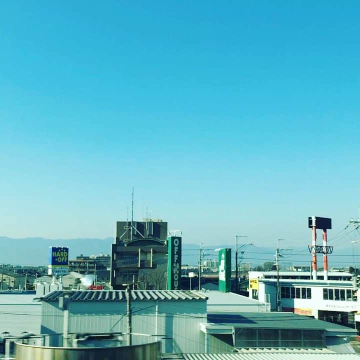 のインスタグラム：「昨夜のCHRISTMAS TRIP大阪なんばHATCH公演にお越し頂いた皆様、ありがとうございました！！最高のクリスマスパーティでした🎅さぁ今日は東京戻ってWANIMAと2マンライブ！はしゃぐぞーーー🕴🕴🕴🕴🕴#ripslyme #christmas_trip #大阪 #wanima #ワンチャン #ヨロシクオネガイシマス」