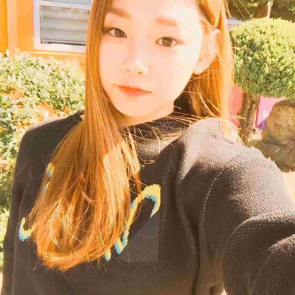 Kang Minaのインスタグラム：「Kang Mina 강미나  #kangmina #mina #미나 #강미나 #jellyfish #kpop #produce101 #프로듀스101 #ioi #아이오아이 #gugudan #gu9udan #구구단」