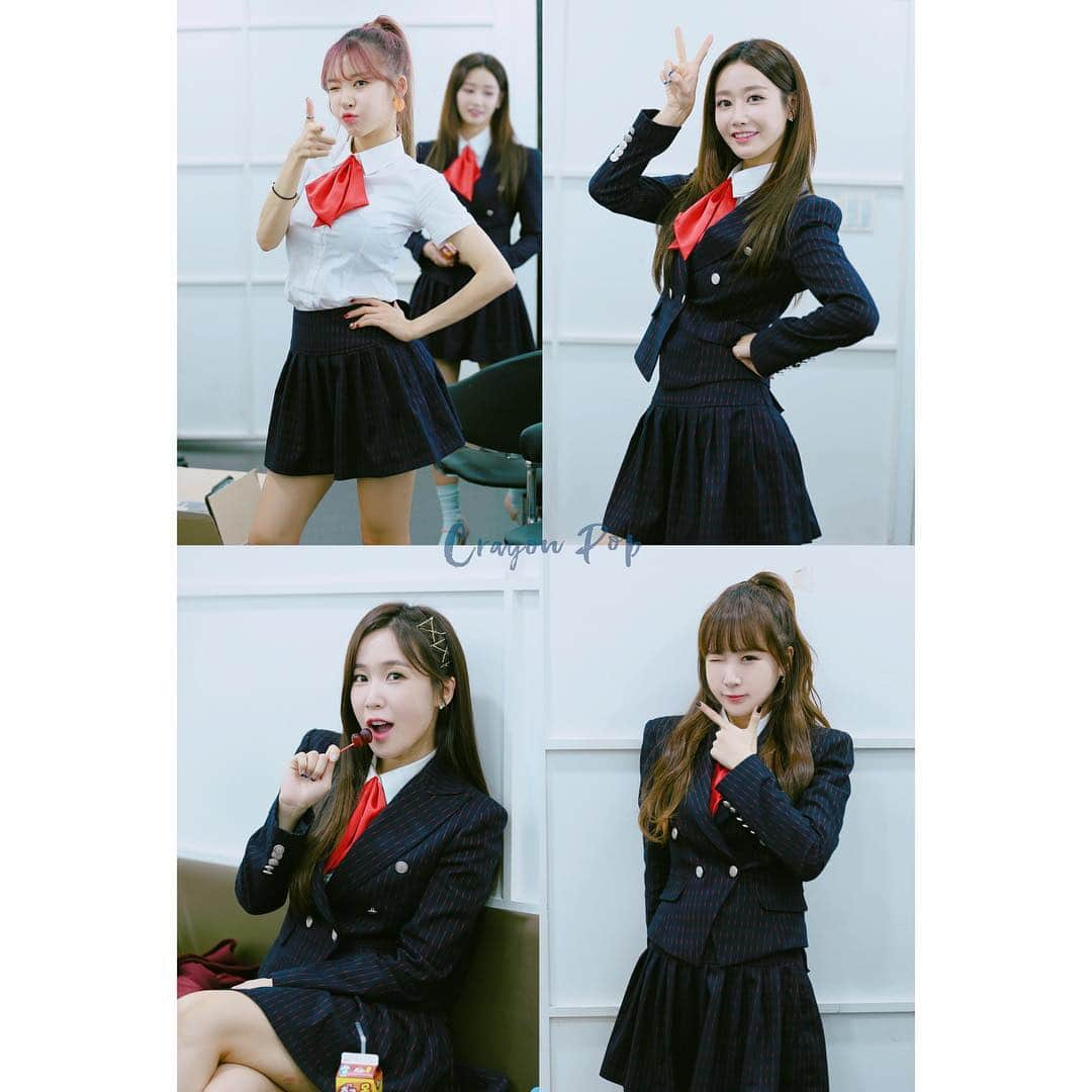 CRAYON POPのインスタグラム：「#CrayonPop 과 함께하는  #메이크스타 Live의 MC를 찾아라 이벤트 기억하시죠? 이벤트를 통해 MC로 선발된 팬분께서 #크레용팝 멤버들을 인터뷰하고 전세계의 스타메이커분들과 소통하시는 시간을 가져보려고 합니다🤗 크레용팝과 실시간으로 소통할 수 있는 그 현장! 메이크스타가 생생하게 전달해드립니다! 라이브 일정 : 12월 20일 화요일 오후 3시 (KST) 라이브 방송은 메이크스타 홈페이지를 통해 함께 하실 수 있습니다❤️ 많은 참여 부탁드립니다🙇🏻‍♀️ #금미 #엘린 #초아 #웨이 #makestar #라이브방송 #chromeentertainment」