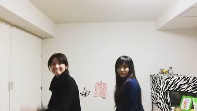 一木千洋のインスタグラム：「#恋ダンス #逃げ恥 #遅ればせながら #拙いダンスですが #踊らせていただきました」