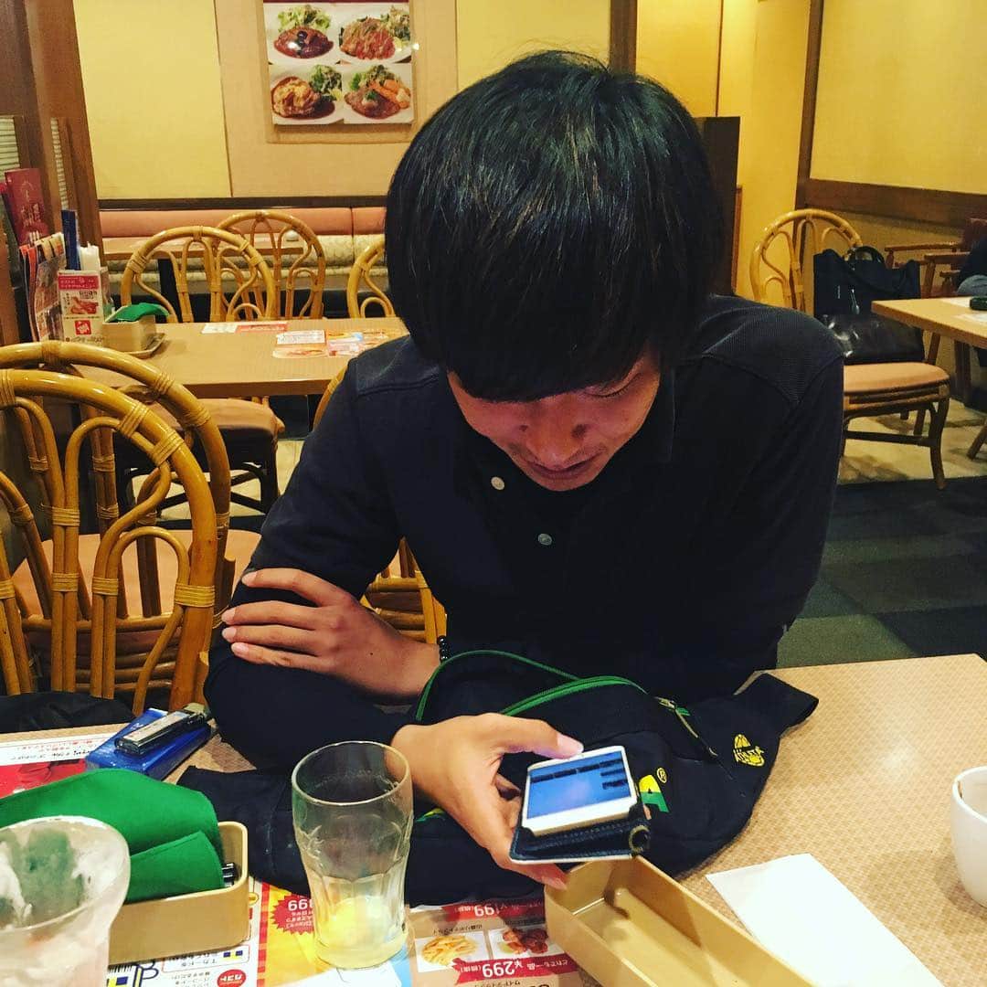 河田篤秀さんのインスタグラム写真 - (河田篤秀Instagram)「辻井インスタ始めたってよ！  #インスタ #いま？ #フェイスブック派やったらしい #バレずにやる言うてる #弾丸バラす」12月21日 1時03分 - atsushi_kawata_
