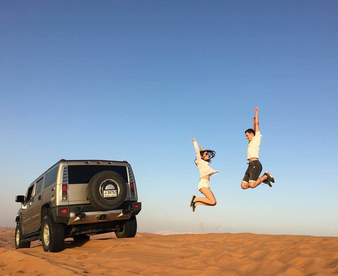 ラファウ・ヴォルスキさんのインスタグラム写真 - (ラファウ・ヴォルスキInstagram)「#vacation#desertsafari#dubai🇦🇪👫❤️」12月22日 18時53分 - wolak27