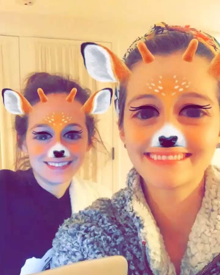 アリッサンドラ・アロノウのインスタグラム：「#tbt to our all nighter studying for finals @beckybereswill and... CONGRATULATIONS on graduating! I'm so proud of you and so impressed by the hard work and dedication you put into everything you do. Your talent is endless. You wear many hats my friend, but these ones will always grace your head 👩🏼‍🎓👸🏼. I love you❤🦋 #Wolverine #UntilParis #Graduate #OnToTheNextAdventure」