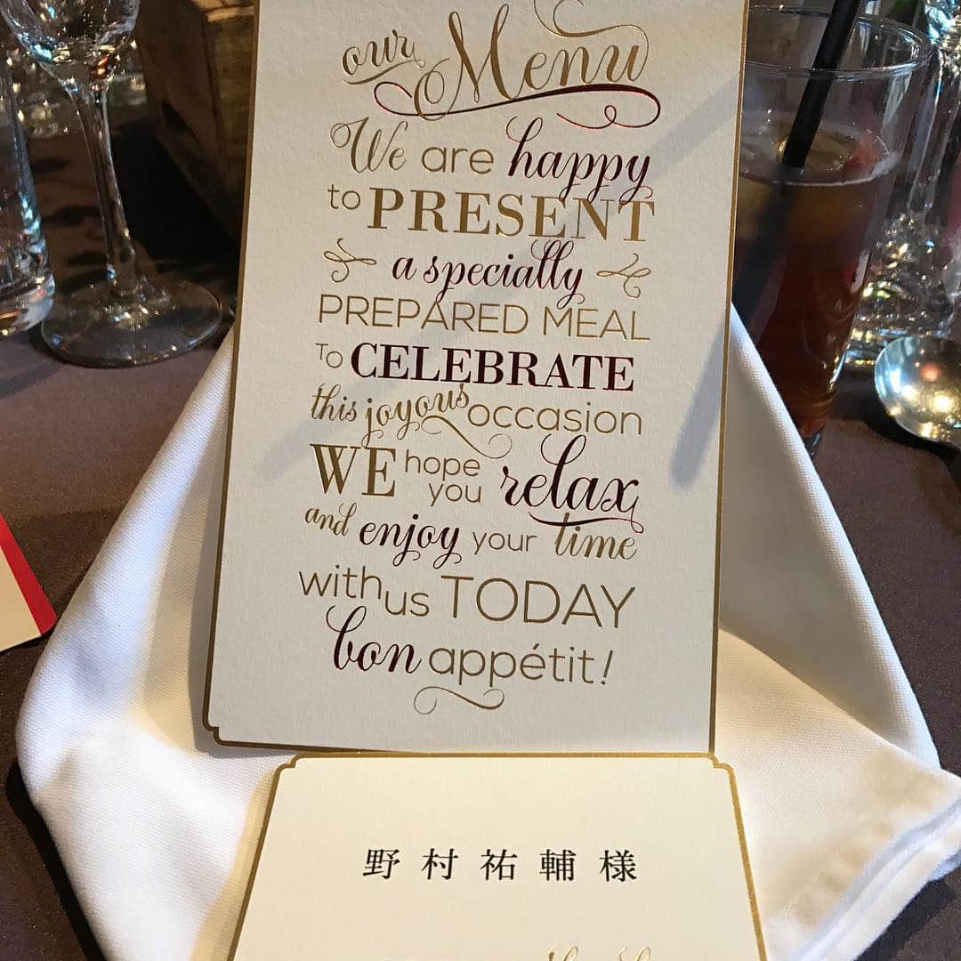 野村祐輔のインスタグラム：「後輩の結婚式に招待してもらいました^_^ 幸せそうで嬉しいです😃」