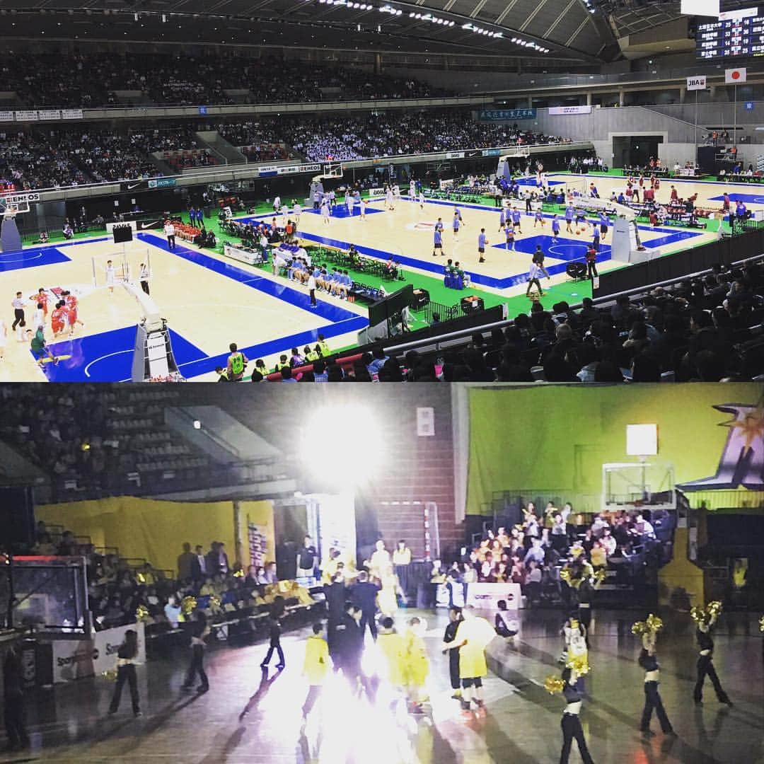 酒井泰滋のインスタグラム：「ウインターカップからのSRホーム戦 高校生のハツラツとした姿勢すごかったね！ それ以上の気迫を今日は見たいとこやな！ #ウインターカップ #JADA #アンチドーピング啓蒙活動 #サンロッカーズ渋谷 #SR渋谷  #sunrockers  #滋賀レイクスターズ」
