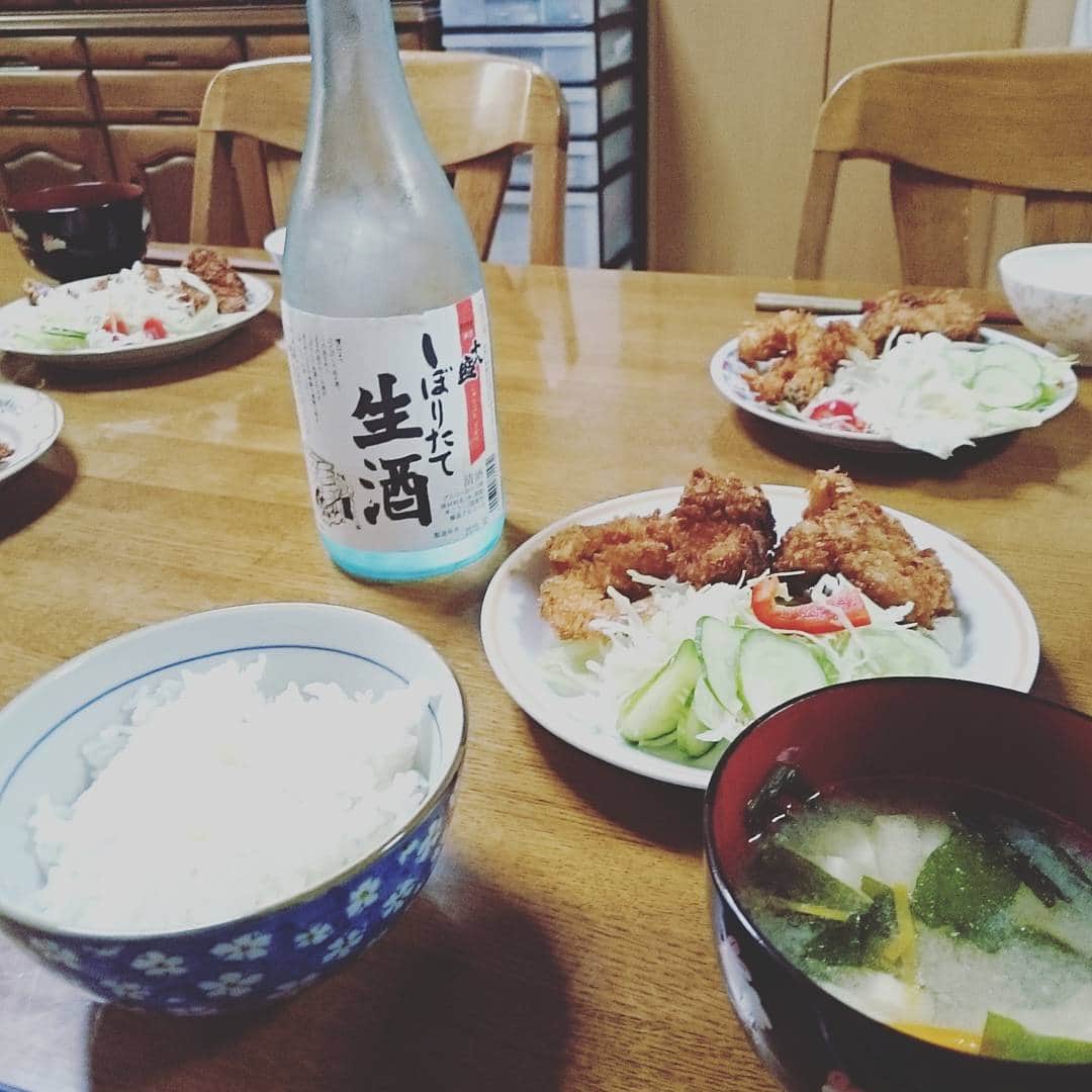 Omoray Omorayのインスタグラム：「我が家のご飯が少し 映ってますが 十八盛生酒 年末にしか手に入らない 貴重なお酒です  #omoray  #文化#calture#美観地区 #倉敷#kurashiki #岡山#okayama #クラシキ文華 #クラシキブンカ #japan #japantrip #travel #trip #sake #酒 #日本酒」