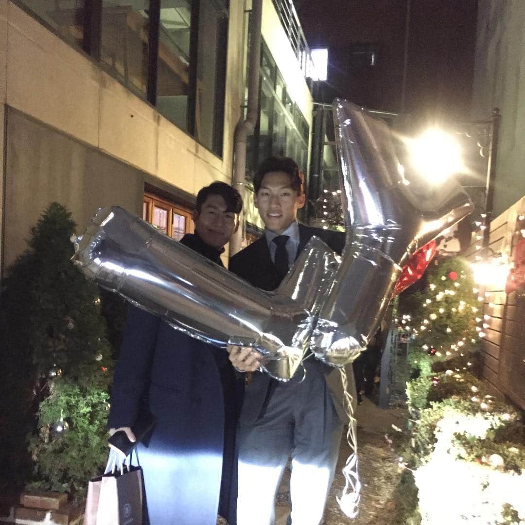 キム・スンギュのインスタグラム：「- - - - - 생일축하해 용용😍 🎉🎉」