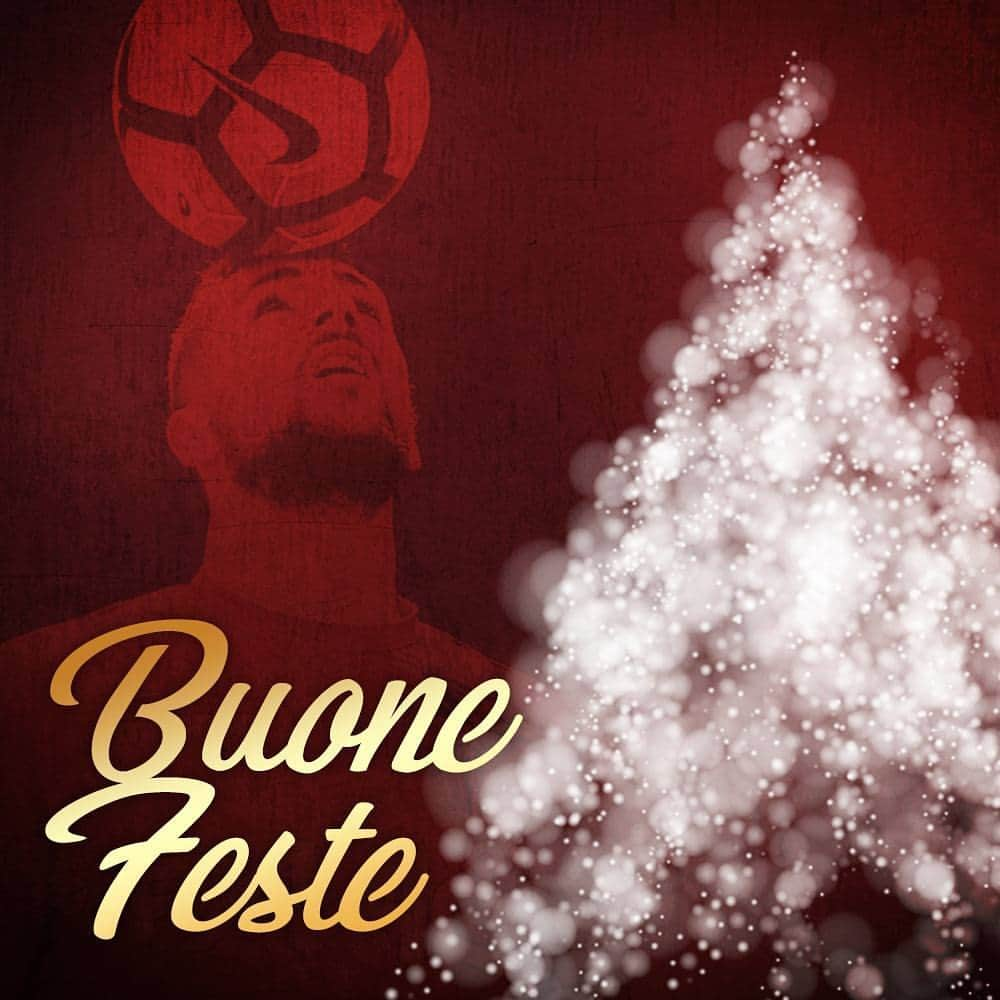 マッティア・デストロのインスタグラム：「Buon #Natale e buone feste!🎄」