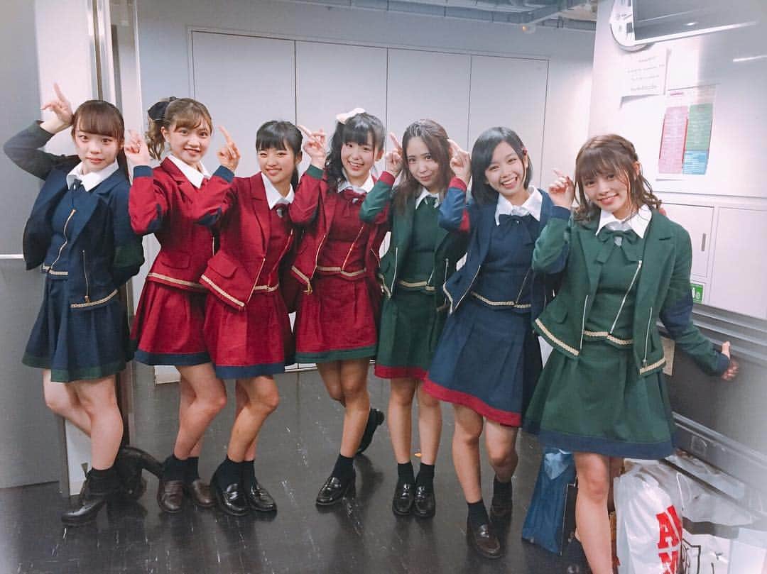 石井美音奈のインスタグラム：「新kissbee 新衣装 新体制 新曲！」