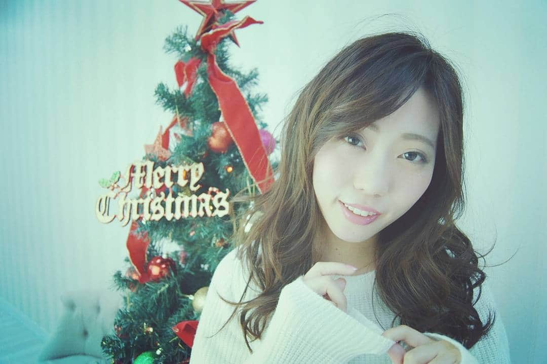 千葉えりかさんのインスタグラム写真 - (千葉えりかInstagram)「すてきなクリスマスイブを お過ごしください🎄🎅🎁✨ . . . #グラビア#グラビアアイドル#グラドル#クリスマスイブ#千葉えりか#カメラ好きな人と繋がりたい #gravure#gravureidol#japanesegirl#japan#sexy#idol#shotting#selfie#selfies#followme#camera#body#christmas」12月24日 19時41分 - erika_chiba