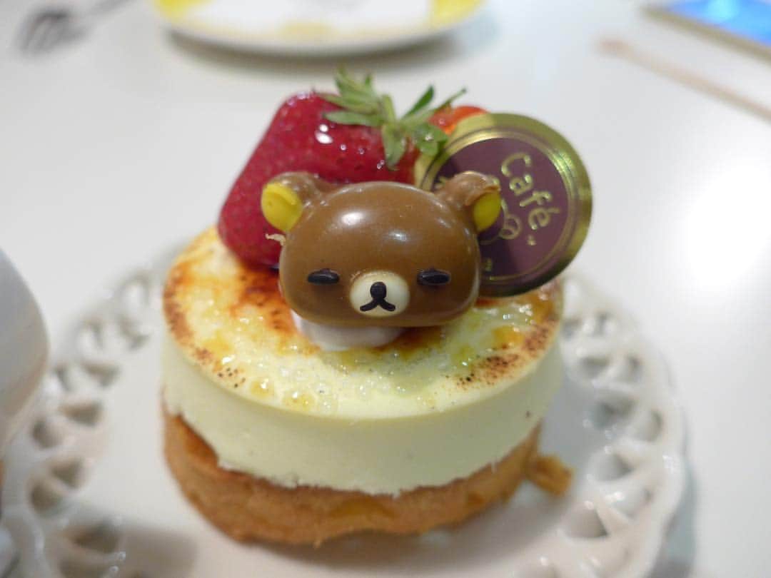 大谷みつほさんのインスタグラム写真 - (大谷みつほInstagram)「リラックマスイーツおいしい♡ 日本もこれくらいの味を提供してもらえると 嬉しいなぁ…。 #リラックマ#rilakkuma#鬆馳熊 #拉拉熊 #cafe#cake#ケーキ#カフェ」1月8日 12時07分 - omitsusama