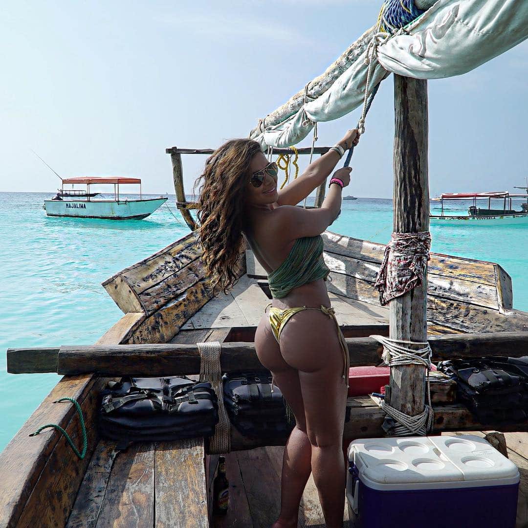 Italia Kashさんのインスタグラム写真 - (Italia KashInstagram)「Zanzibar is unreal amazing spending Christmas here」12月28日 14時32分 - toochi_kash
