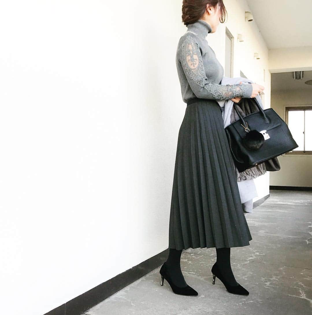 ユニクロUNIQLO 寂しかっ プリーツ スカート グレー 140 ユニクロUNIQLO 寂しかっ プリーツ スカート グレー 140