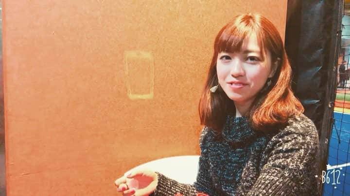 木原美悠のインスタグラム：「何しとるんやろな！？笑笑 頭がおかしいお姉ちゃんや笑  最近ユーチューバーがはまっとるらしいです。笑」