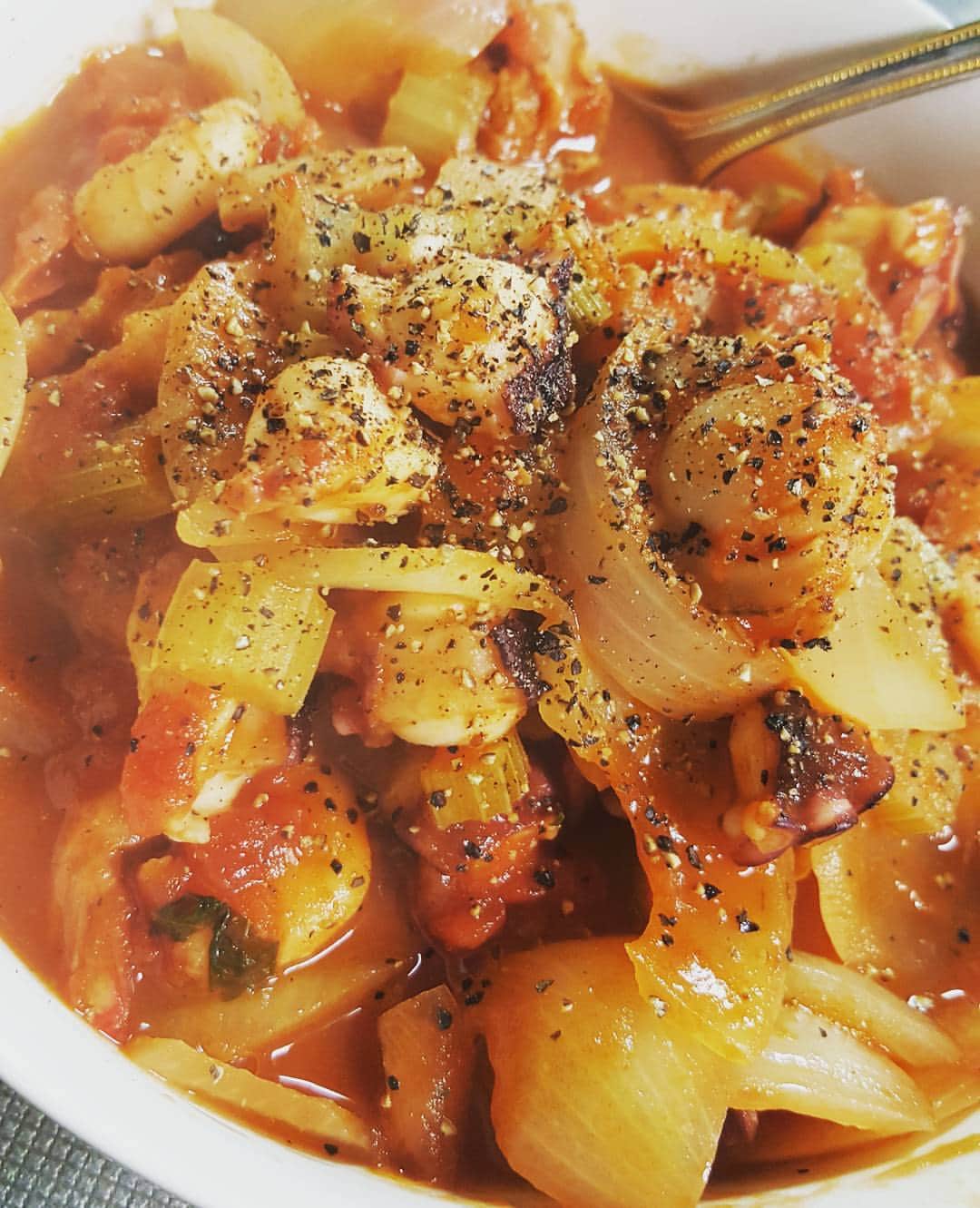 西山茉希さんのインスタグラム写真 - (西山茉希Instagram)「お皿からっぽになってよかった。  さんきゅ♪  #年末ヒット商品は #トマトカット缶 #リコピンパラダイス #トマト料理  来年もたべてこ。  #西山食堂」12月31日 8時51分 - maki.nshiyama50