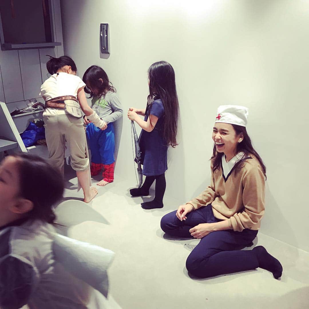 滝沢眞規子さんのインスタグラム写真 - (滝沢眞規子Instagram)「子供はいいね❤最高！よし、寝ようっと、おやすみなさーい😊」1月1日 0時50分 - makikotakizawa