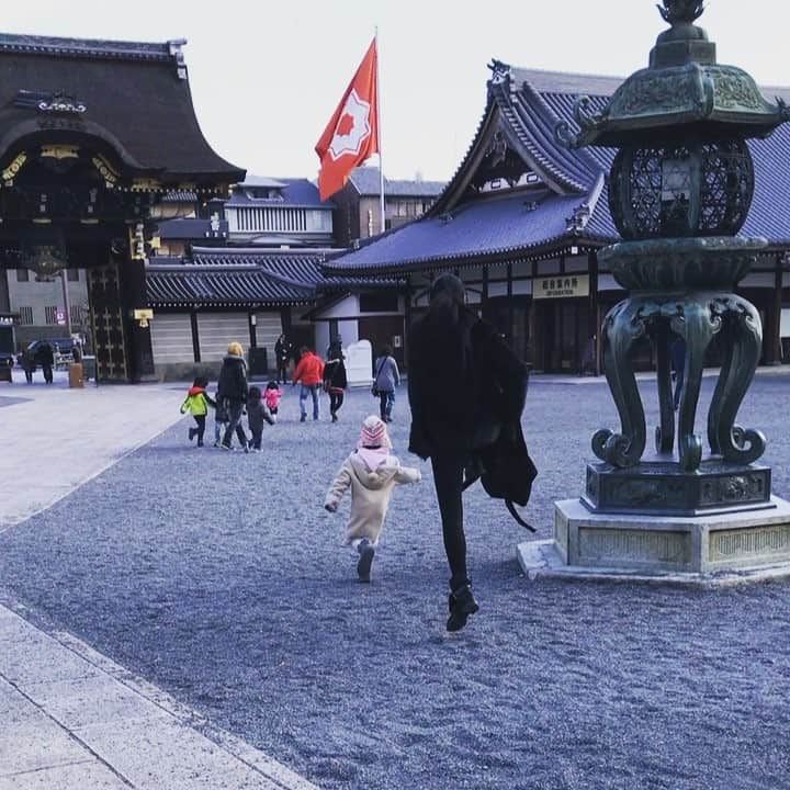 西山由のインスタグラム：「Skip avec ma nièce」