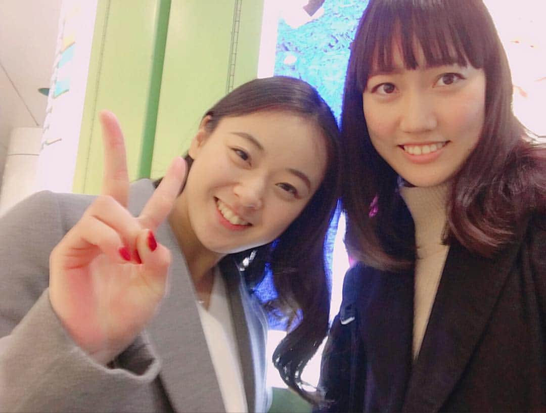 西野友毬のインスタグラム：「明けましておめでとうございます🎍⛩🌅 2017年も宜しくお願い致しますm(_ _)m  今年2回目の初詣は行列で今日は断念し、次回に延期😚😚✨✨ #東京大神宮#初詣#行列#また次回」