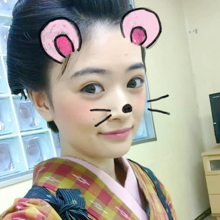 優希美青さんのインスタグラム写真 - (優希美青Instagram)「「陽炎の辻 完結編 〜居眠り磐音 江戸双紙〜」みおもオンタイムでみてました！  自分なりの早苗ちゃんを演じきれてよかったです😊  みてくださったみなさんありがとうございます！  #陽炎の辻 #完結編 #正月時代劇」1月3日 9時01分 - mio_yuki