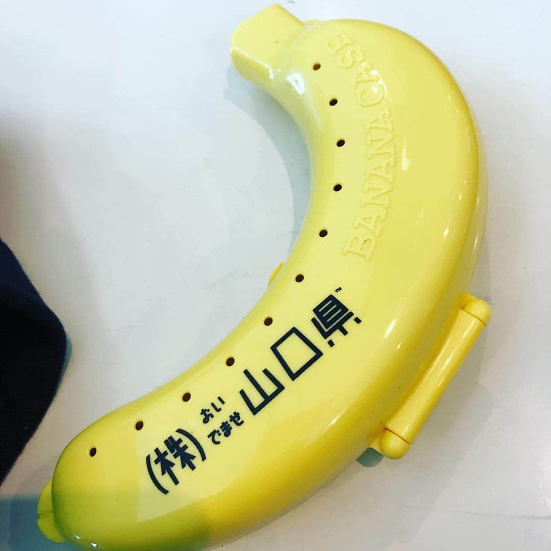 里田まいさんのインスタグラム写真 - (里田まいInstagram)「バナナケース。これすっごい便利ね」1月3日 10時41分 - maisatoda_official