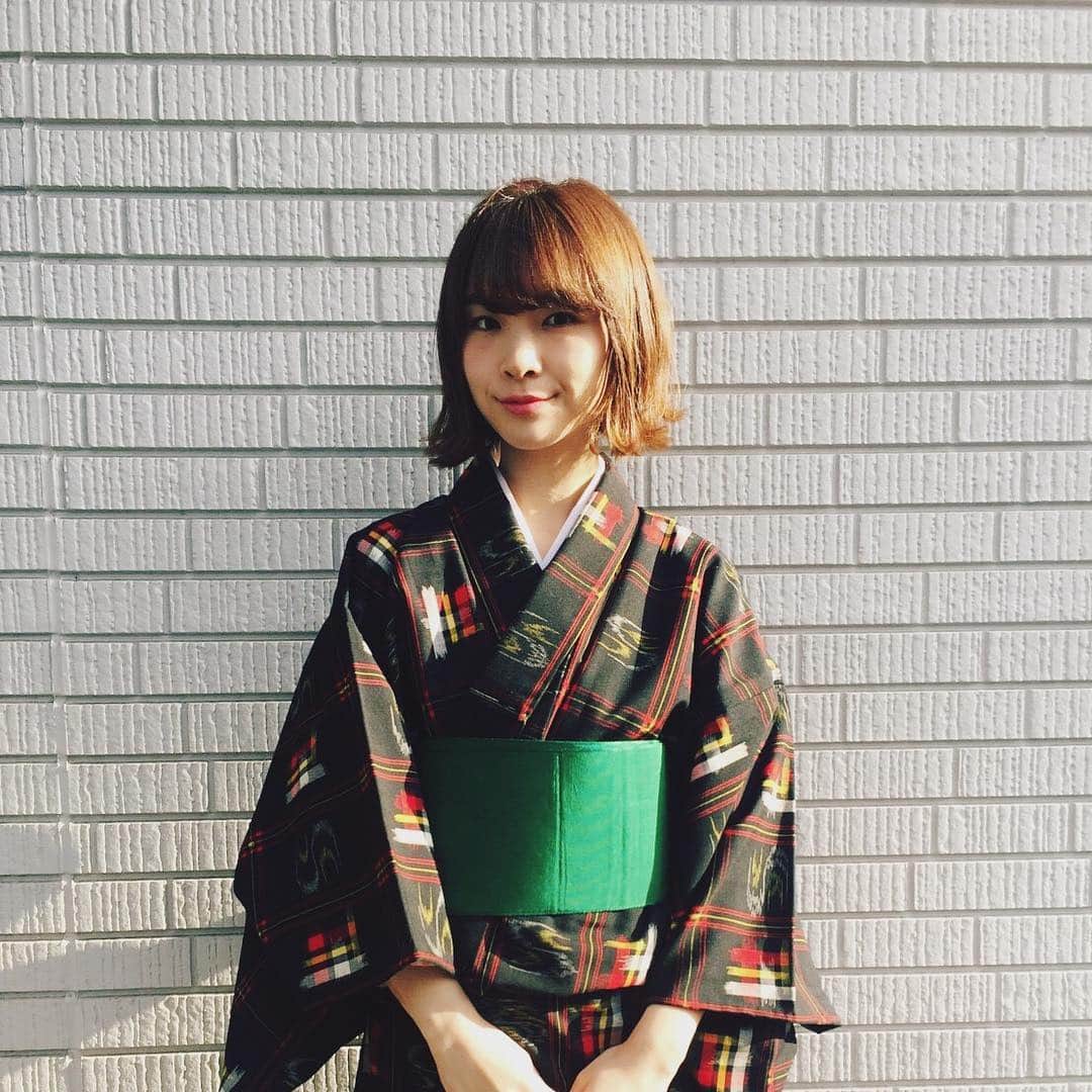 蒼山幸子さんのインスタグラム写真 - (蒼山幸子Instagram)「母の着物でレトロなお正月でした。 今年もよろしくお願いします。」1月3日 15時43分 - sachiko_aoyama