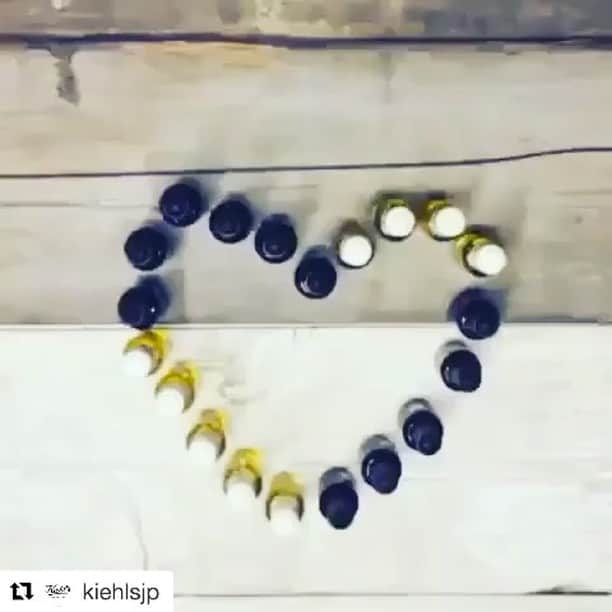 吉祥寺PARCOのインスタグラム：「【1階 キールズ】  #Repost @kiehlsjp with @repostapp ・・・ あけまして、おめでとうございます！  2017年、今年もみなさんの美肌のお守りとして、まい進したいキールズです。 自然の恵みで真面目に効果的に、でもヒップで楽しいスキンケアの世界をご提案してまいりたいと思いますのでどうぞよろしくお願いいたします。  早速ですが、2017年初キャンペーンのご案内です♪  キールズ24時間美肌オイルセット発売記念 「”ゲスワット！”キャンペーン」  1月2日（月）から 1月9日（月）のキャンペーン期間中に、 キールズ公式SNSで「キールズハッピーオイル“ゲスワット！”キャンペーン」が3回投稿されます。 24時間美肌オイル群の下にはいったい何が隠れているのか？ 「わかった！」とリツイート・シェア・リポストして応募完了です。 【キャンペーン期間】 1月2日（月）～1月9日（月） 【プレゼント】 抽選で 17名様に、計2017 mLの美肌オイル*をプレゼントいたします。当選者には2月下旬頃、キールズからDMにてご連絡を差し上げます。（*当選者合計で約2017mLです。1人あたり日中用オイル２本、夜用オイル２本です。） 【キールズ 24時間美肌オイル】 バラエティ豊かな天然由来成分を配合し、朝と夜、それぞれの肌の環境や状態に合わせたケアを提案。自然の恵みを効果的にいかす、秀逸美容スキンケア製品として固定ファンの多いオイルです。」