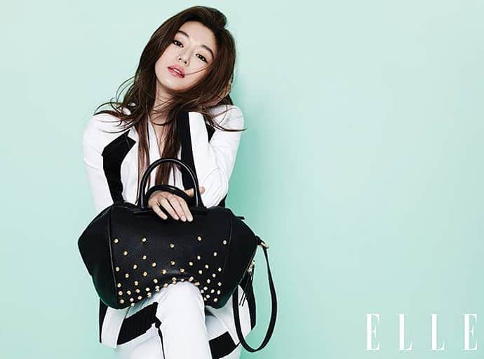 チョン・ジヒョンのインスタグラム：「#ELLE」