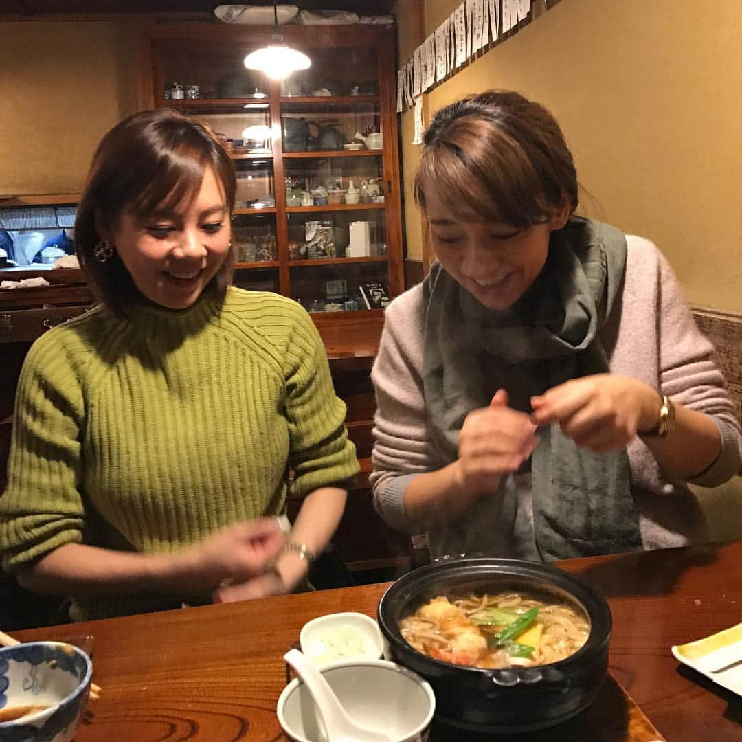 戸部洋子さんのインスタグラム写真 - (戸部洋子Instagram)「蕎麦屋で鍋焼きうどんを頼むオジサマ達かっけー！と思ってましたが、我らも実現w夢叶いやした✨ウマー🍲そこからのパンケーキ🥞@ビオトープからの、三合庵にしんそばでシメ🤤お腹いっぱいや#高橋真麻#妊婦コンプリート着々と#蕎麦#soba#パンケーキ#pancake#プチ旅行感」1月30日 1時01分 - tobe.yoko