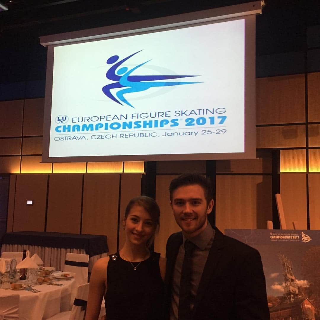 ジョセフ・バックランドのインスタグラム：「European championships banquet 🍽🇬🇧🇬🇧」