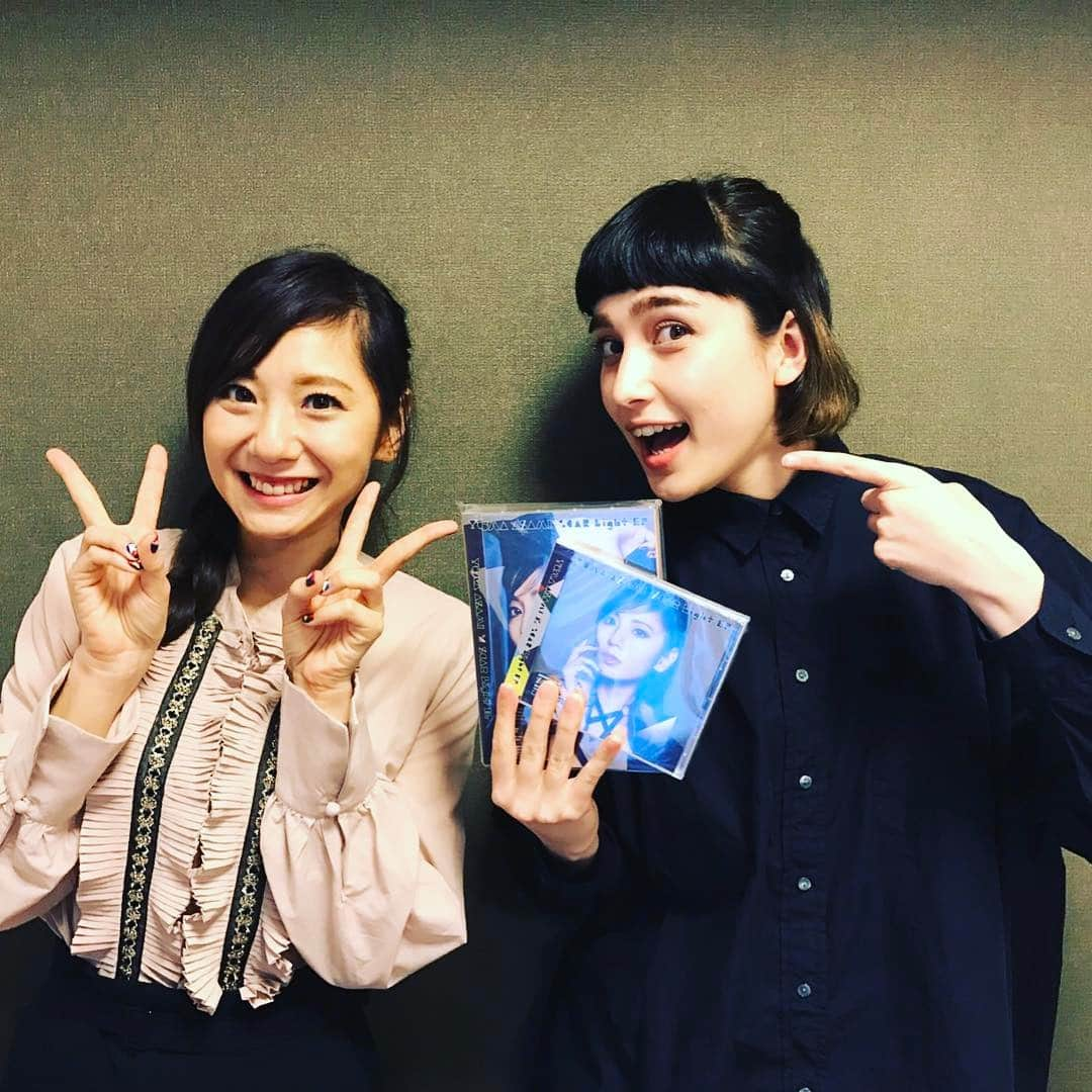 麻美ゆまさんのインスタグラム写真 - (麻美ゆまInstagram)「これからHONE BONEのエミリちゃんとインスタライブやります😘 Hello〜!! I'm gonna try to instagram live from now with my friend Emily🎈  SNS色々教えてもらってるにょ✨  #HONEBONE #Emily #yumaasami」1月31日 17時40分 - yuma_asami0324