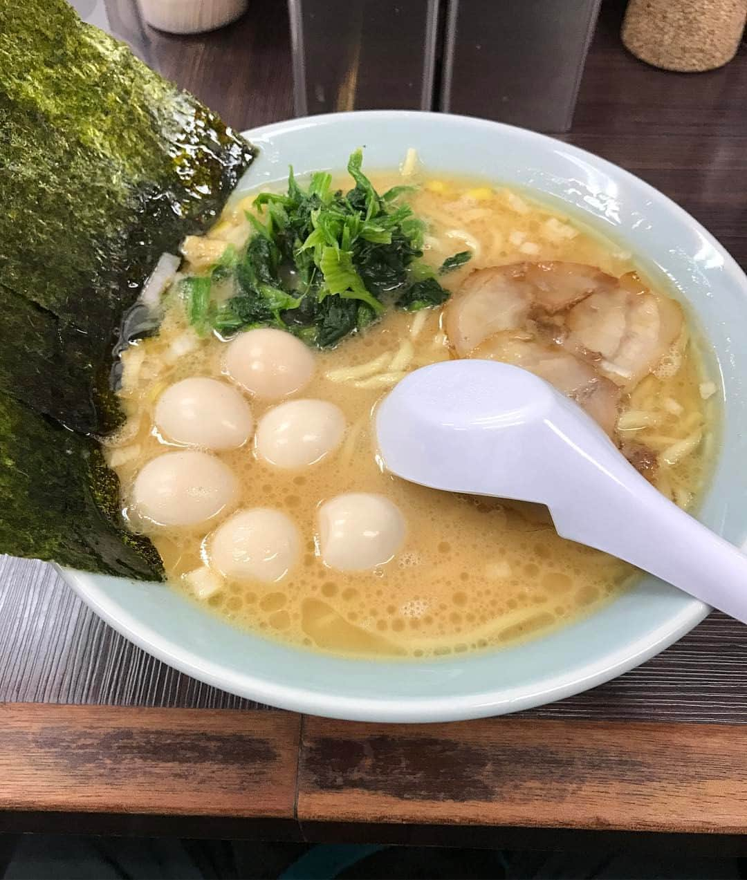 友野一希さんのインスタグラム写真 - (友野一希Instagram)「最近ハマってるラーメン屋さん #魂心家 #家系ラーメン #はじめしゃちょーさん #めっちゃ #いってた所」2月1日 10時15分 - k0515ki