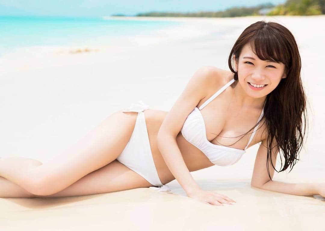 秋元真夏水着 