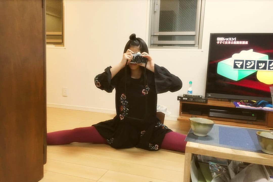 秋月三佳のインスタグラム：「#😝」