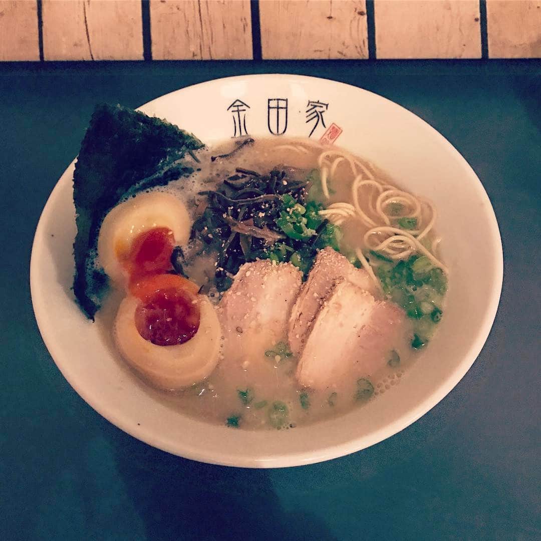 MEGのインスタグラム：「2017年、初ラーメン🍜」