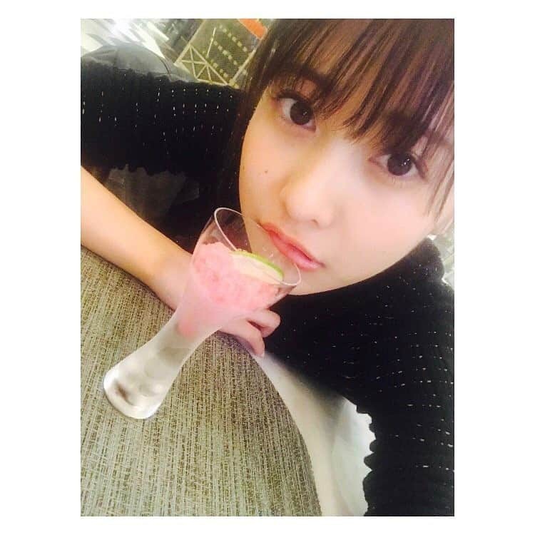 佐野ひなこさんのインスタグラム写真 - (佐野ひなこInstagram)「お正月たべまくりで、太り気味、、明日からがんばろ、、あしたから、、」1月8日 21時33分 - hinako_sano