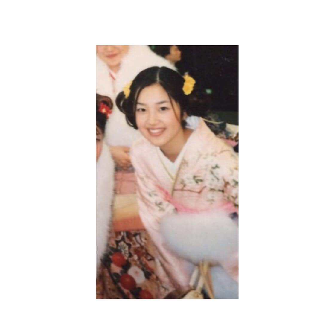 笛木優子のインスタグラム：「おかげさまで無事成人式を迎えました💫🙌🏻✨😘 だいぶ前 笑」