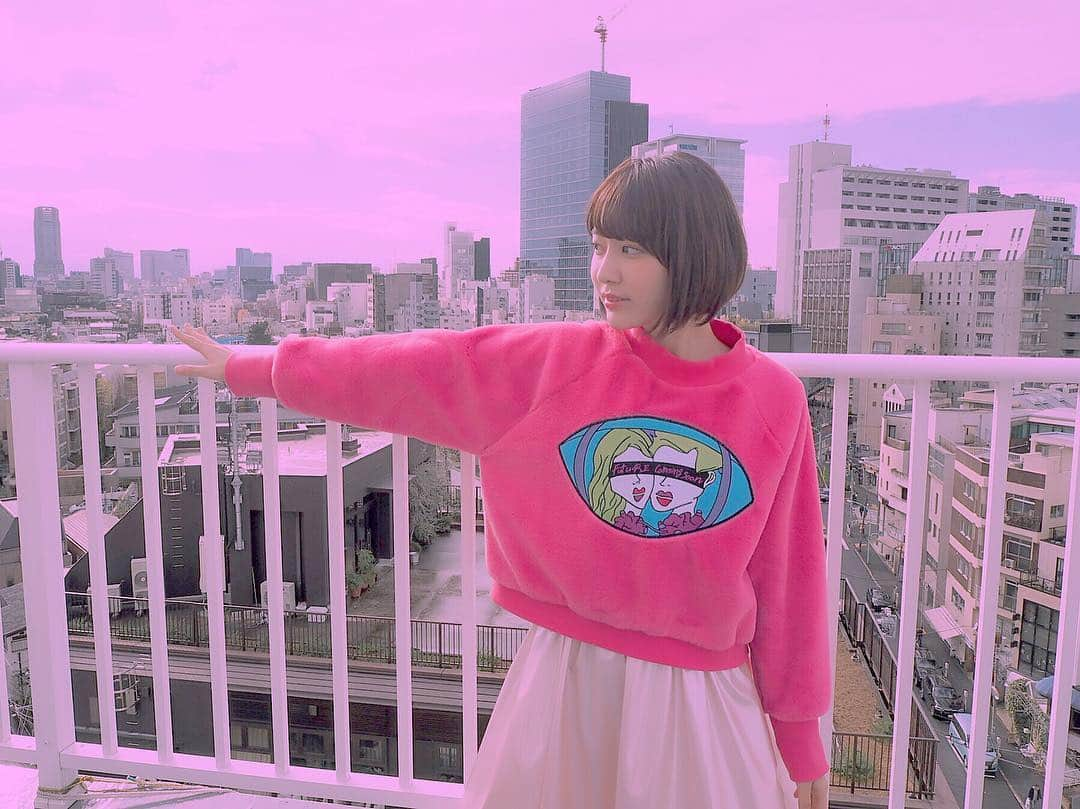 宮脇咲良さんのインスタグラム写真 - (宮脇咲良Instagram)「今日は、ピンクの気分。  #tops #kobinai  #ootd #pink #💕」1月9日 17時52分 - 39saku_chan