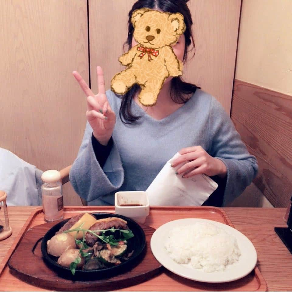 柳沢あやのさんのインスタグラム写真 - (柳沢あやのInstagram)「久々に遊んだ〜♡ハンバーグ食べて映画見て温泉行ってきたよ〜♡めちゃたの〜でした(*･v･*)/」1月10日 23時29分 - ayano_0405