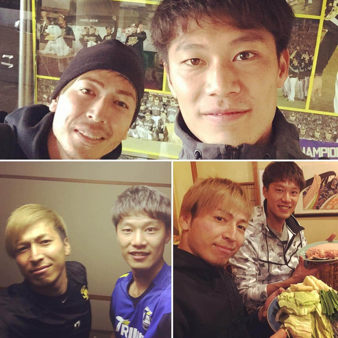 岩嵜翔さんのインスタグラム写真 - (岩嵜翔Instagram)「今年もこやつと自主トレ‼︎ お互い良い年に！ #宮崎#大分トリニータ#上福元直人#シャツ交換」1月11日 20時43分 - iwasho17