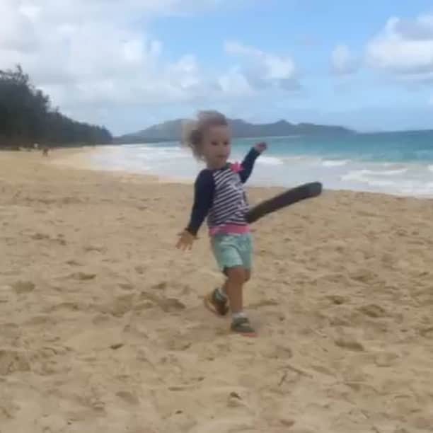 sayoのインスタグラム：「Angel👼  #癒し #baby  #angle #play #sea #beach #beautiful #happy #smile #bluesky #blue  #royalcaribbeanuk #travel #love #movie #model」