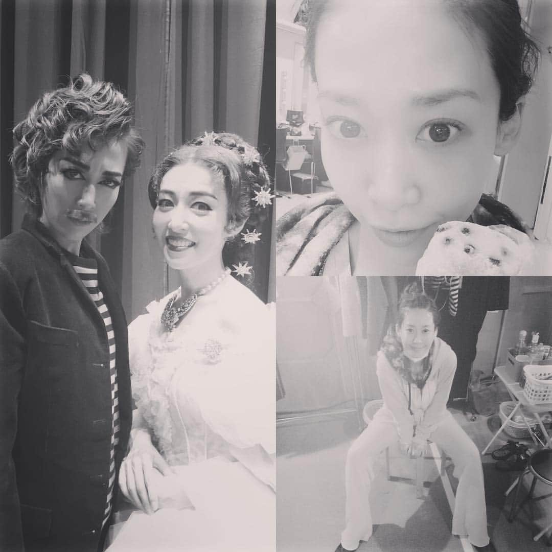 龍真咲さんのインスタグラム写真 - (龍真咲Instagram)「今日の#龍真咲スケジュール #ルキーニ 大好きな#大鳥れい さんとの共演✨ #塩大福 を食べる。#涼紫央 さんから頂いたすき焼き弁当を食べる。おにぎりも食べる。 #舞台稽古 をする。 また、お腹すいた。。。 TVつけたらナウシカしてる。#ジブリ 好き。 きっとまた食べる。。。 こんな私でも好きでいてくれる？？？💦 ちなみに。。。 お正月はさんで。。。太った😱 けど、食べる。。。 炭水怪物。ガォー😏😏😏」1月13日 21時59分 - masaki_ryu