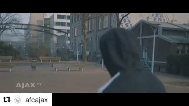 のインスタグラム：「De jeugd heeft de toekomst❌❌❌ @ajaxvoetbal_ @richairozivkovic.fans @ajax.am @koen_weijland_united @teamdolberg @dolbergcernyfans @hakimziyechajax22 @frenkiedejong_」
