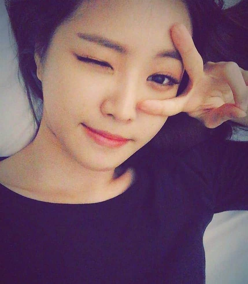 ソン・ナウンさんのインスタグラム写真 - (ソン・ナウンInstagram)「Hi~」1月14日 21時55分 - apinksonaeun