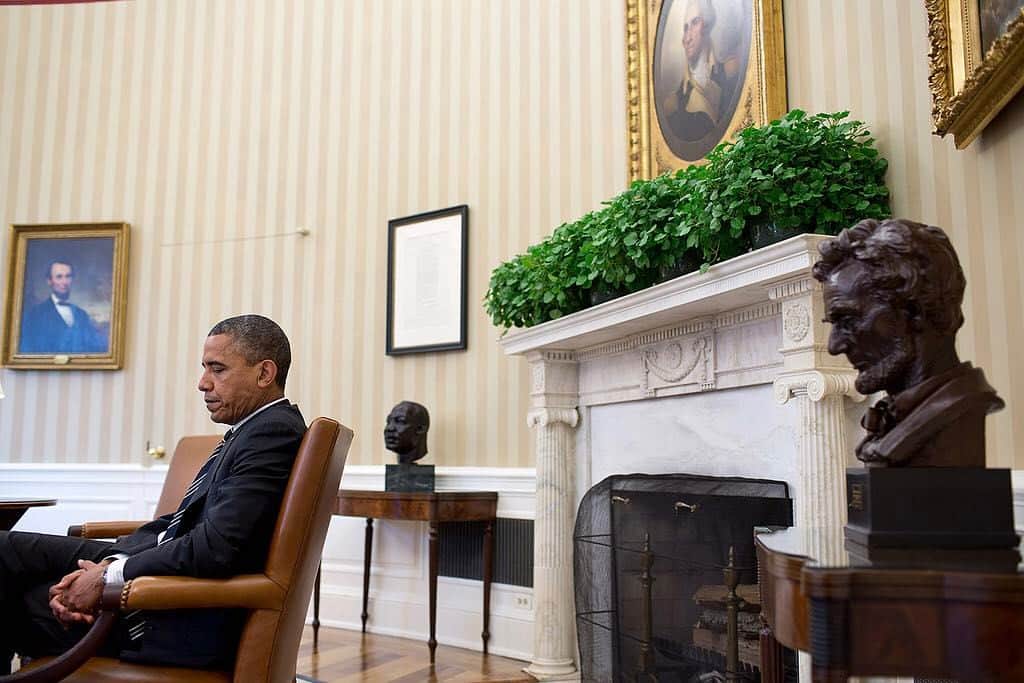 ピート・ソウザのインスタグラム：「Last one from the MLK series. Gotta imagine that MLK would be proud to know his bust was displayed opposite Lincoln's during the administration of the first African American president. Come to think of it, I'll bet Lincoln would be proud to know the bust of a civil rights icon was displayed opposite his during the administration of the first African American president.」