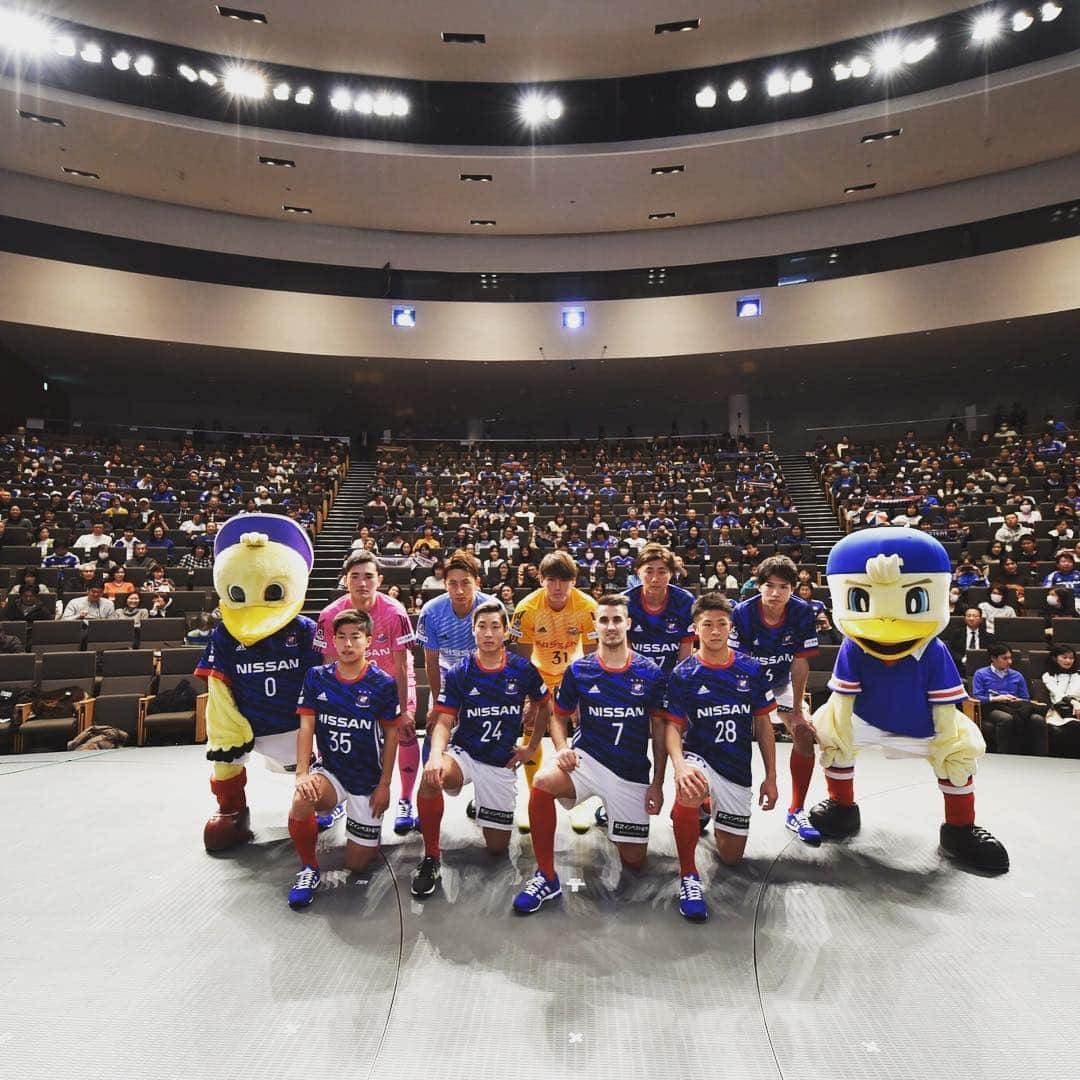 原田岳のインスタグラム：「今年もよろしくお願いします！！！！」