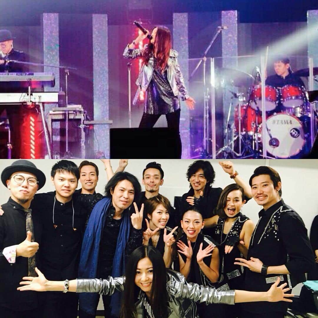 倉木麻衣のインスタグラム：「TOKYO AUTO SALON Special Live☆  Is this place this summer⁉︎ It’s burning hot.  drive me crazy!🏁🚦💥 I feel dizzy.. mmm..take it eazy.. but.. Let's get crazy‼︎‼︎😘🎤〜♫」
