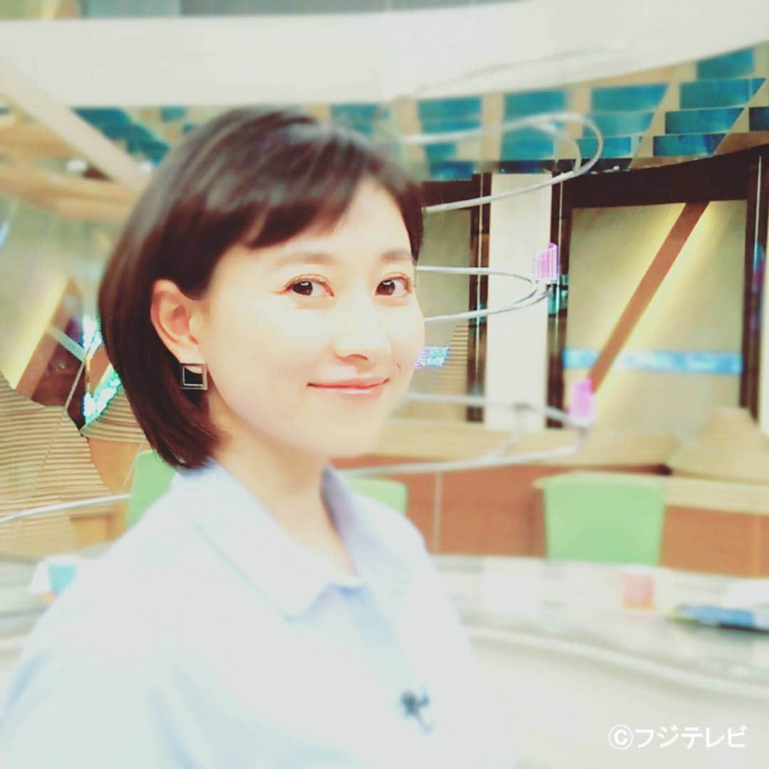 フジテレビ「とくダネ！」のインスタグラム：「今日のポイントは洋服がシンプルなぶん、インパクトのあるシルバーのピアス♪ #菊川怜 #とくダネコーデ #ファッション #コーディネート #今日のコーデ #コーデ #シルバー #ピアス #どんなセリフが合うでしょう #とくダネ大喜利 #大喜利 #2017 #1月17日 #火曜日 #とくダネ #tokudane #fujitv 170117」