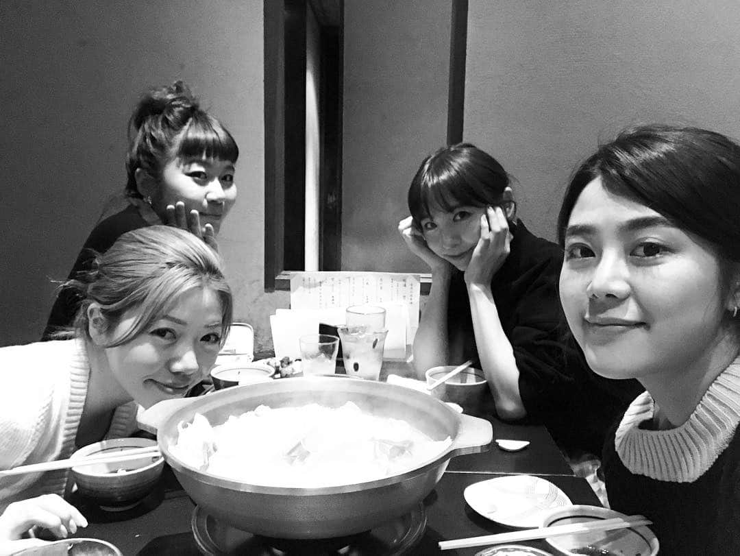 篠田麻里子さんのインスタグラム写真 - (篠田麻里子Instagram)「鍋😍あったかいんだからぁ〜😗✌🏻」1月17日 21時48分 - shinodamariko3